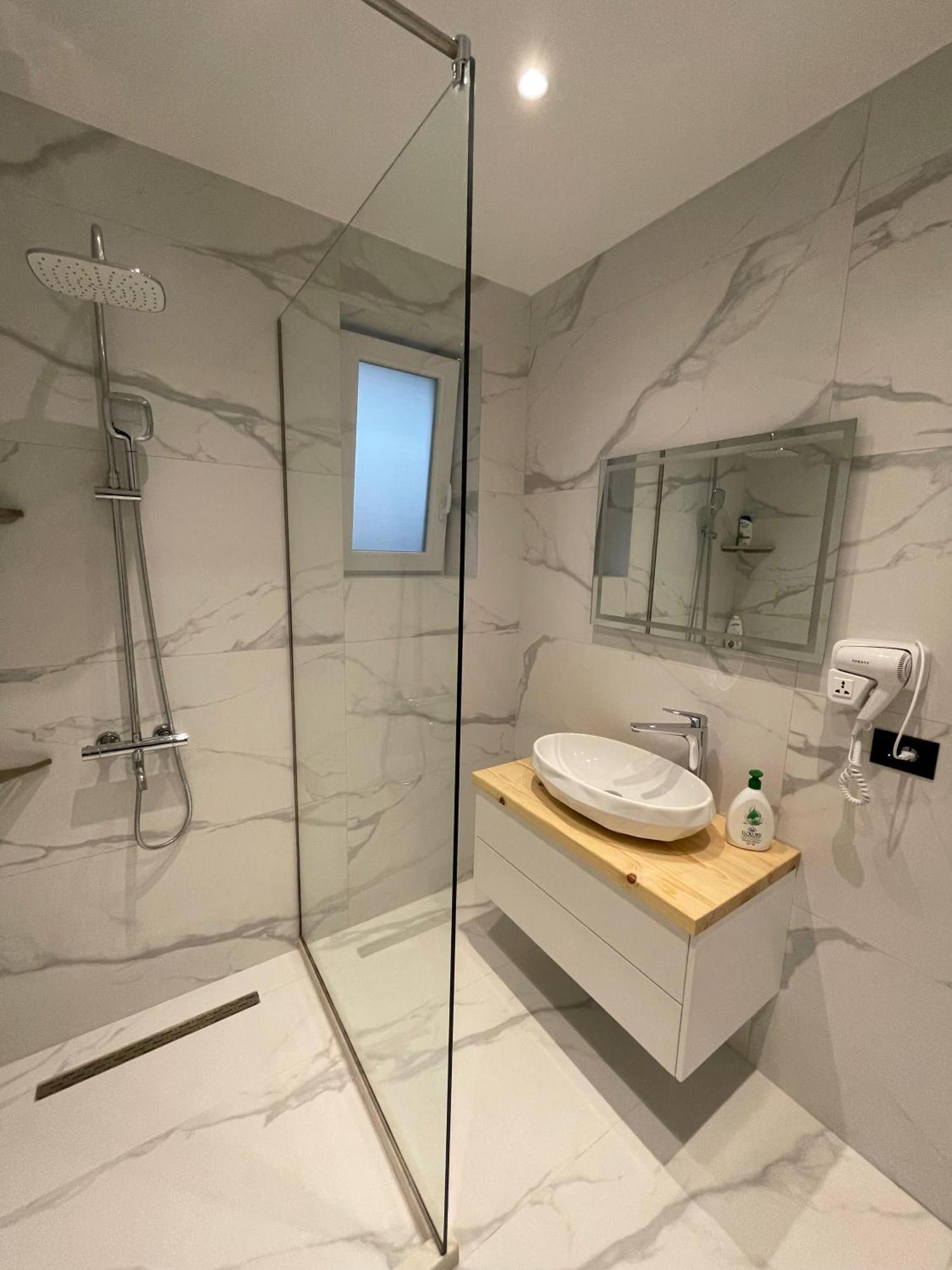 Home 12 Librazhd Экстерьер фото