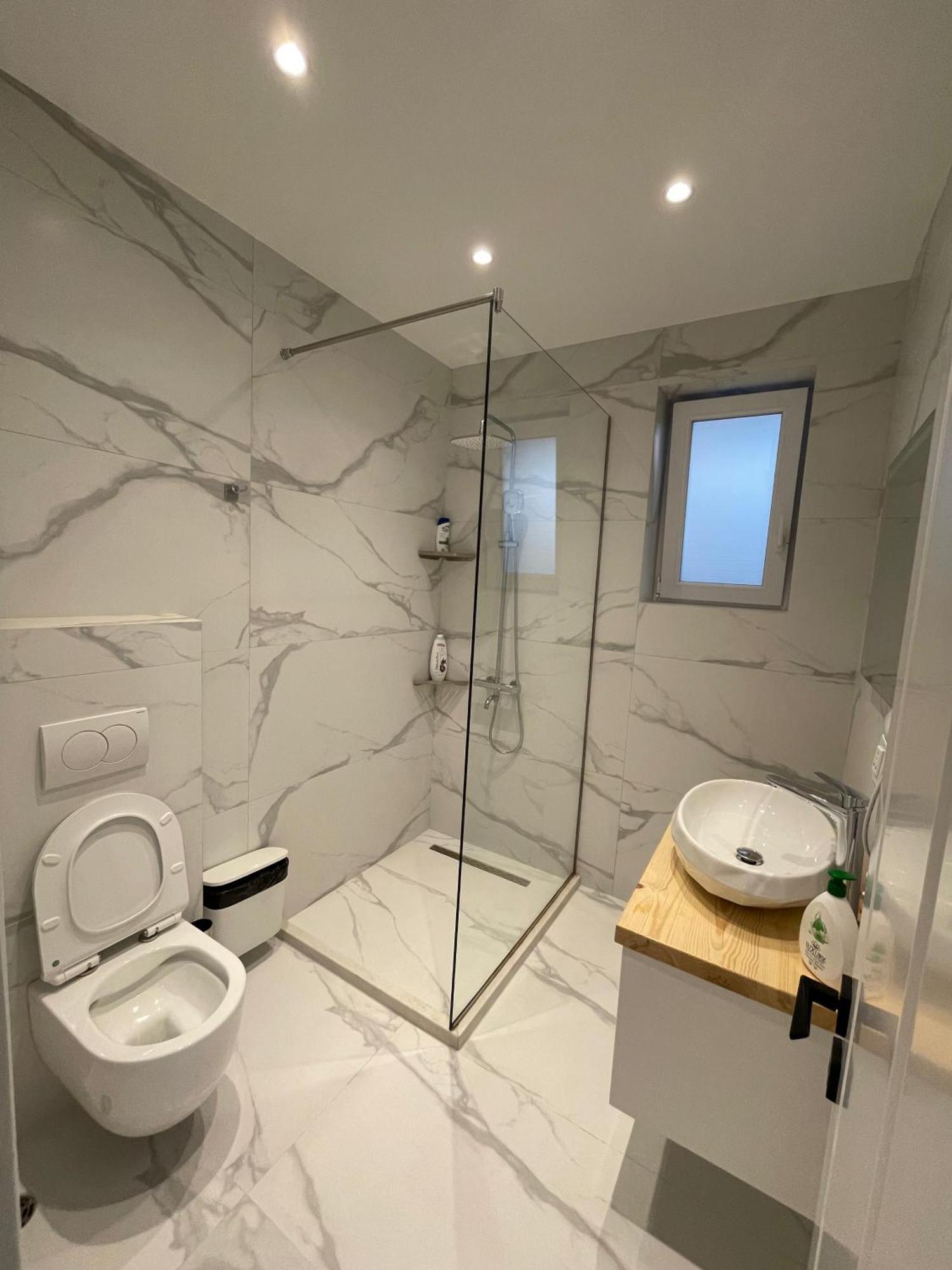 Home 12 Librazhd Экстерьер фото