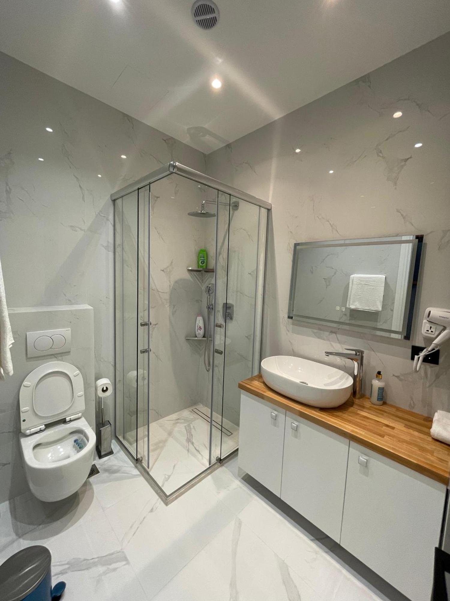 Home 12 Librazhd Экстерьер фото